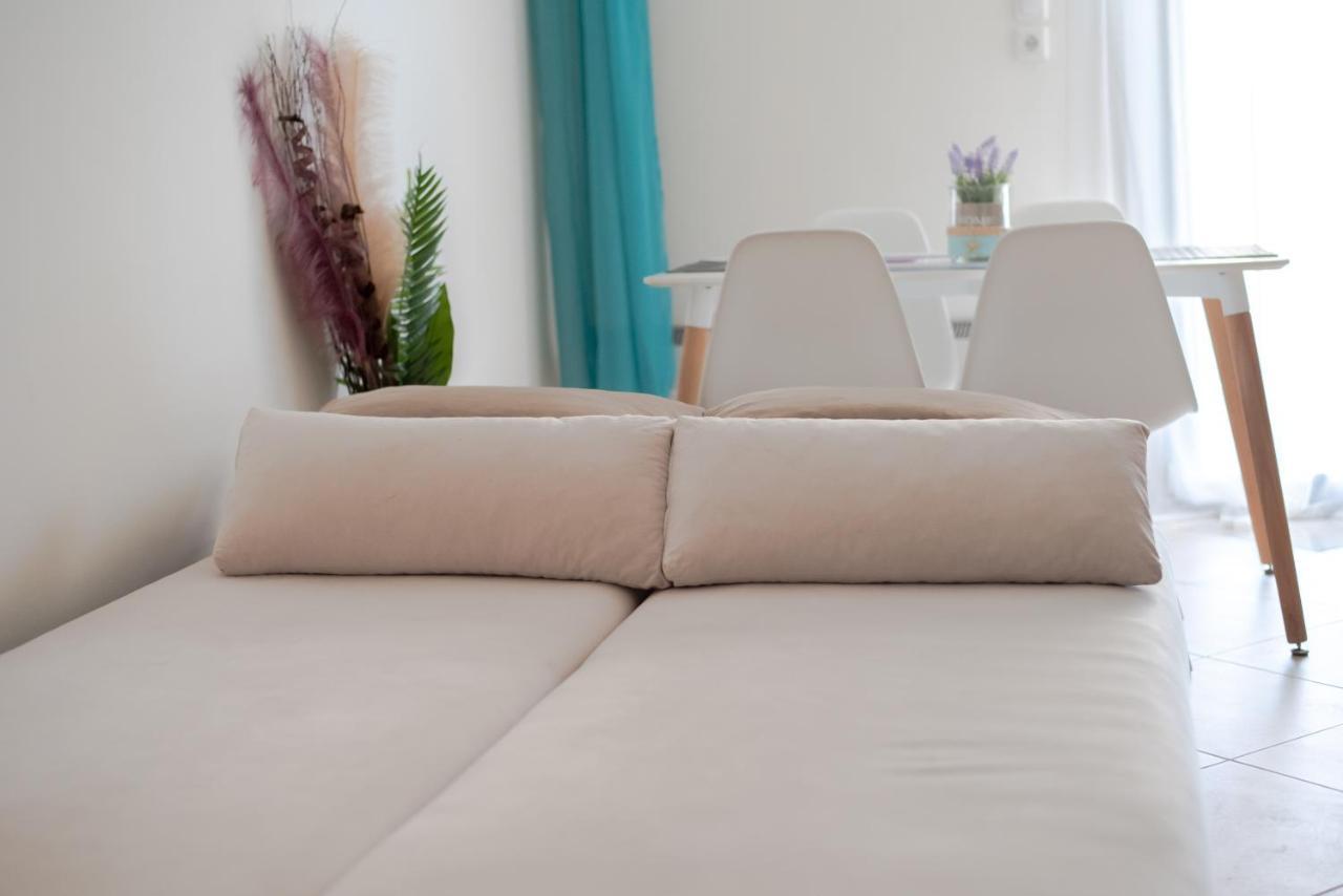 Exotic Apartment In The Center Alexandroupolis Bagian luar foto