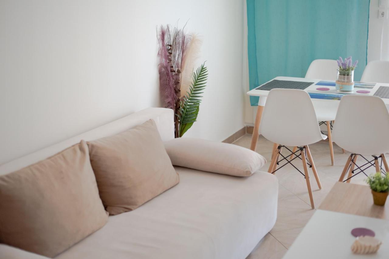 Exotic Apartment In The Center Alexandroupolis Bagian luar foto